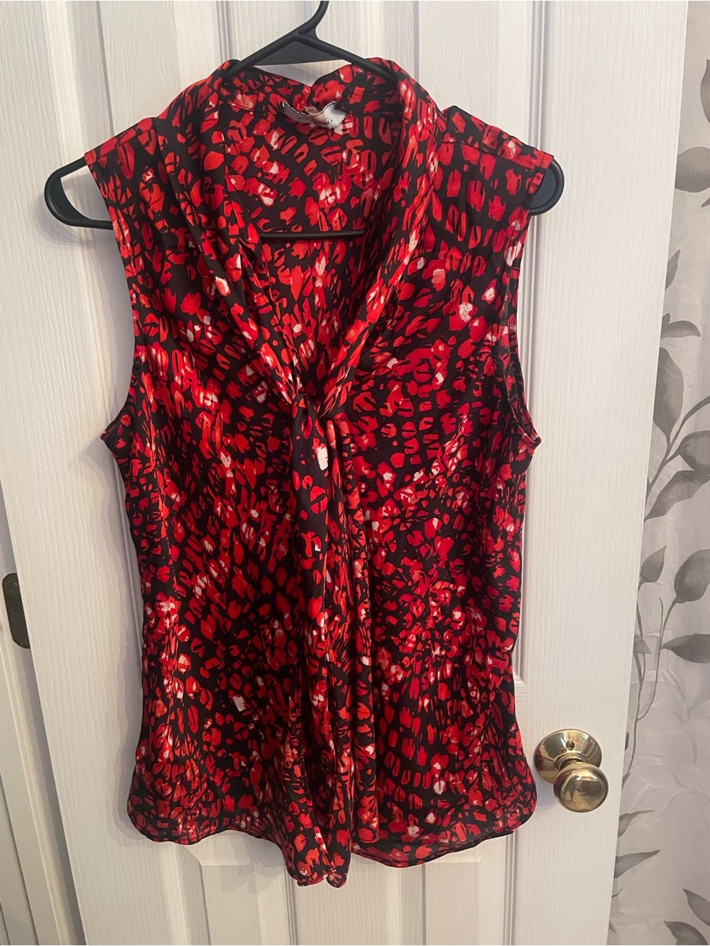 Nine West Red and Black Sleeveless Tie-Neck Camisole